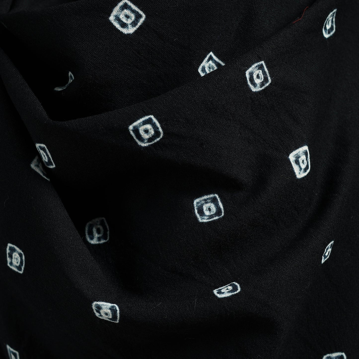 Kutch Handwoven Bandhani Merino Wool Shawl 40