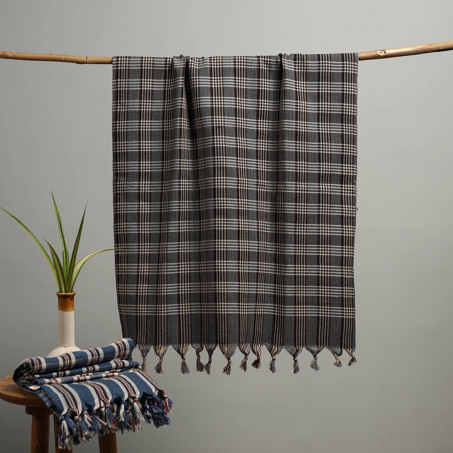Handloom Fine Cotton Checks Bath Towel  90