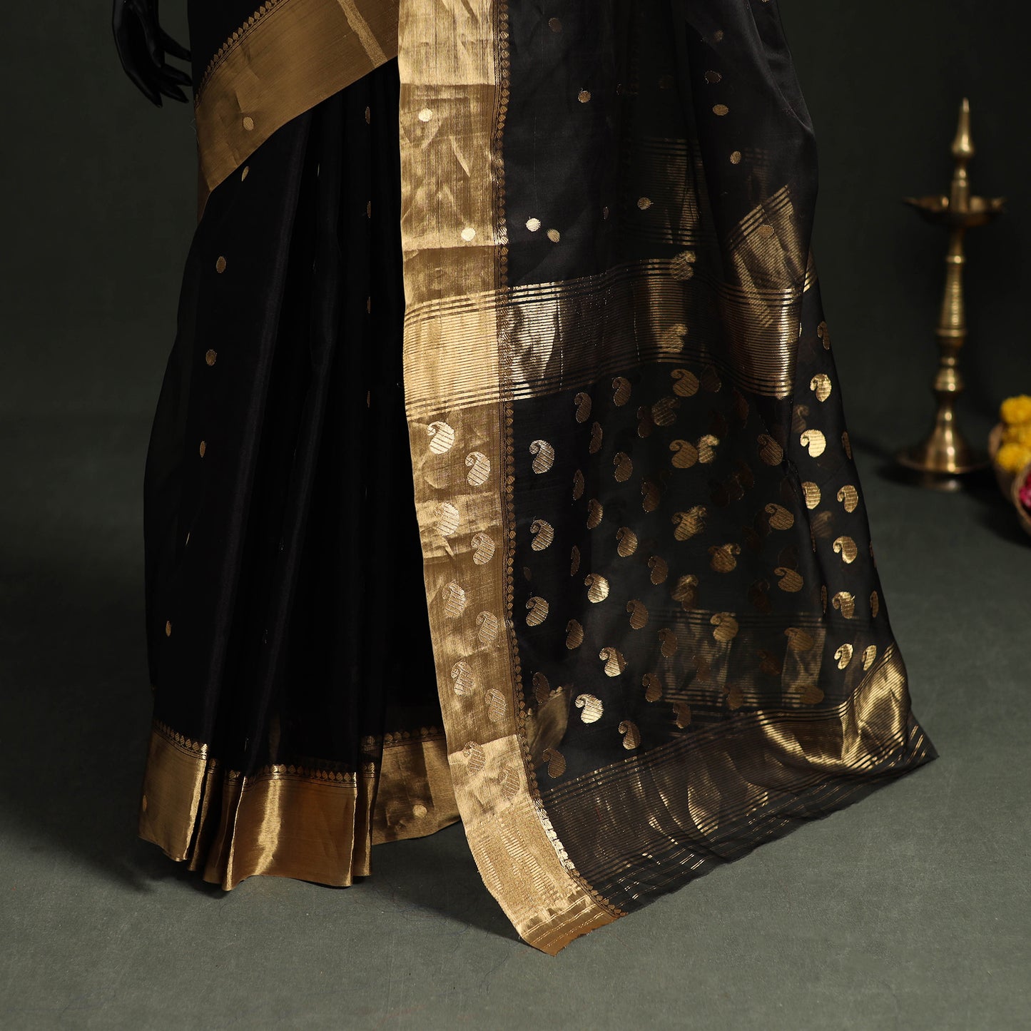 Pure Handloom Zari Buta Katan Silk Chanderi Saree 09