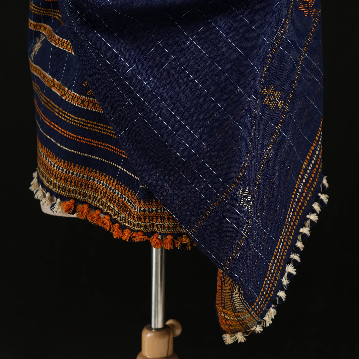 Kutch Bhujodi Handwoven Acrylic Wool Shawl 02
