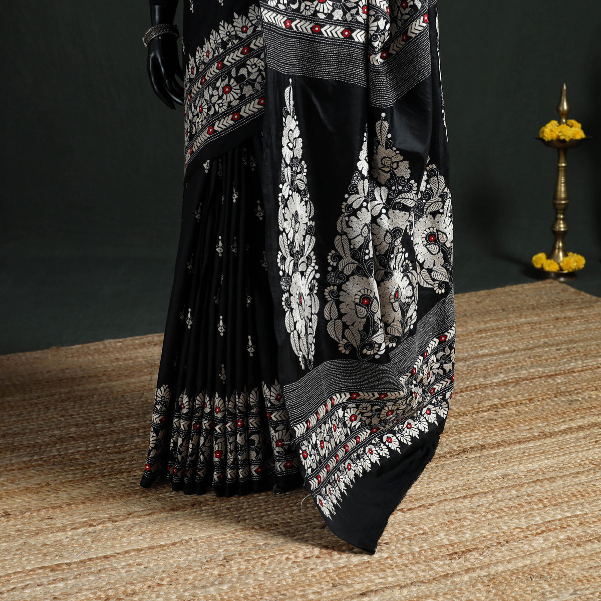 Pure Tussar Silk Handloom Bengal Kantha Hand Embroidered Saree 03