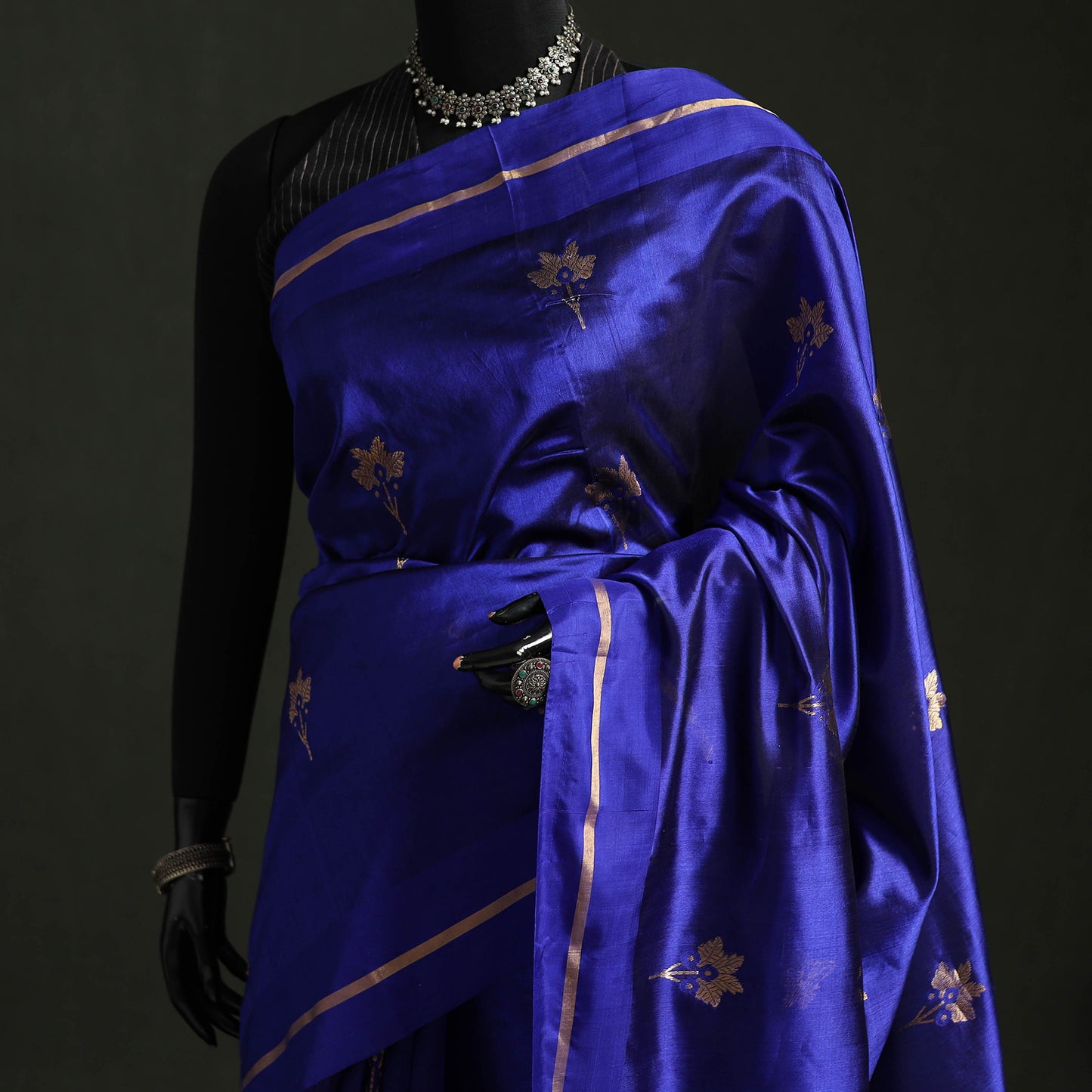 Pure Silk Handloom Zari Buta Chanderi Pattu Saree 01