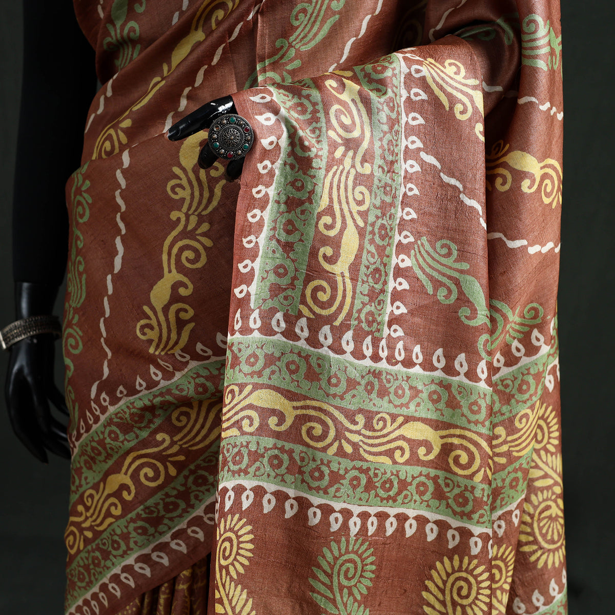 Pure Handloom Tussar Silk Saree in Bengal Hand Block Prints 01