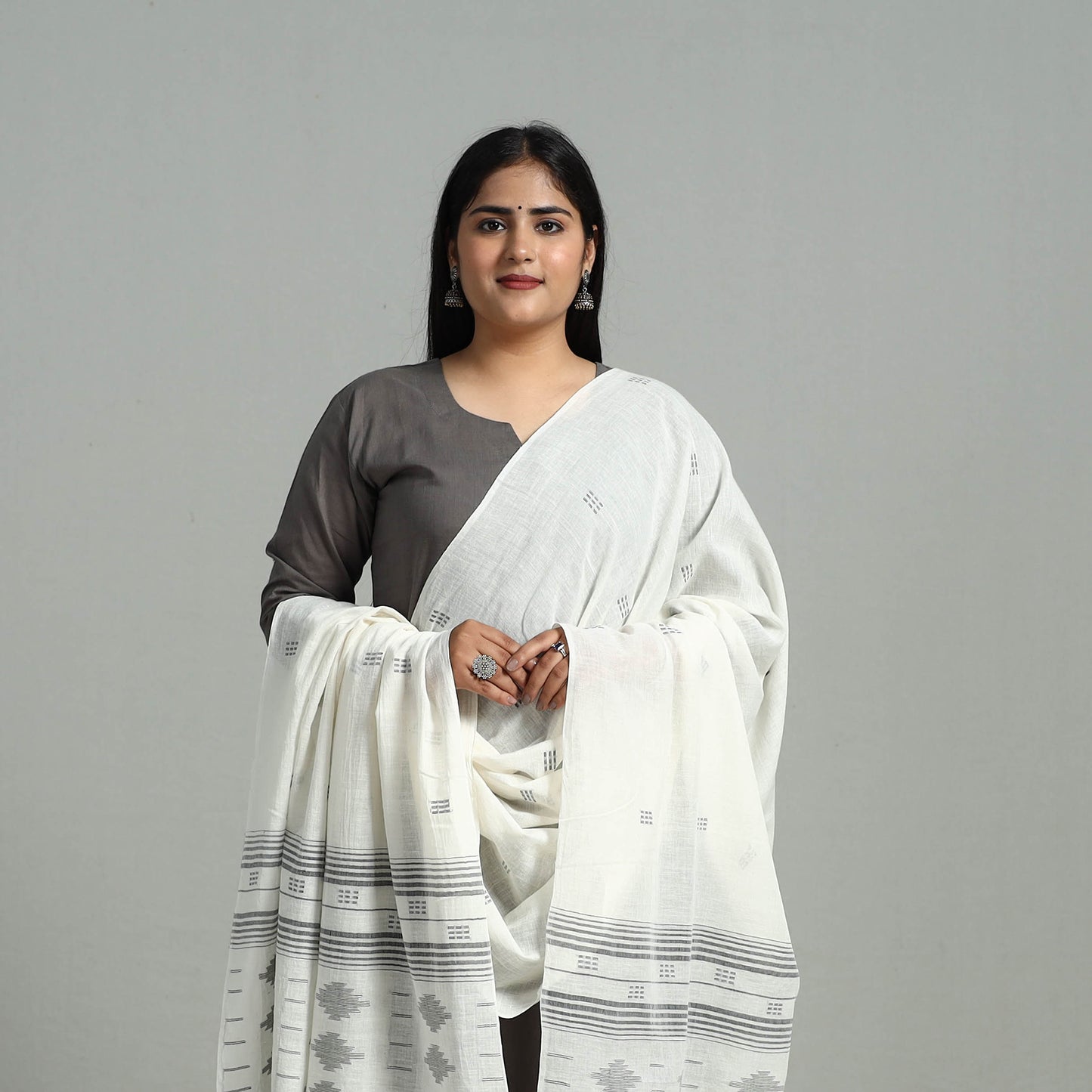 White - Handloom Cotton Burdwan Jamdani Dupatta 11