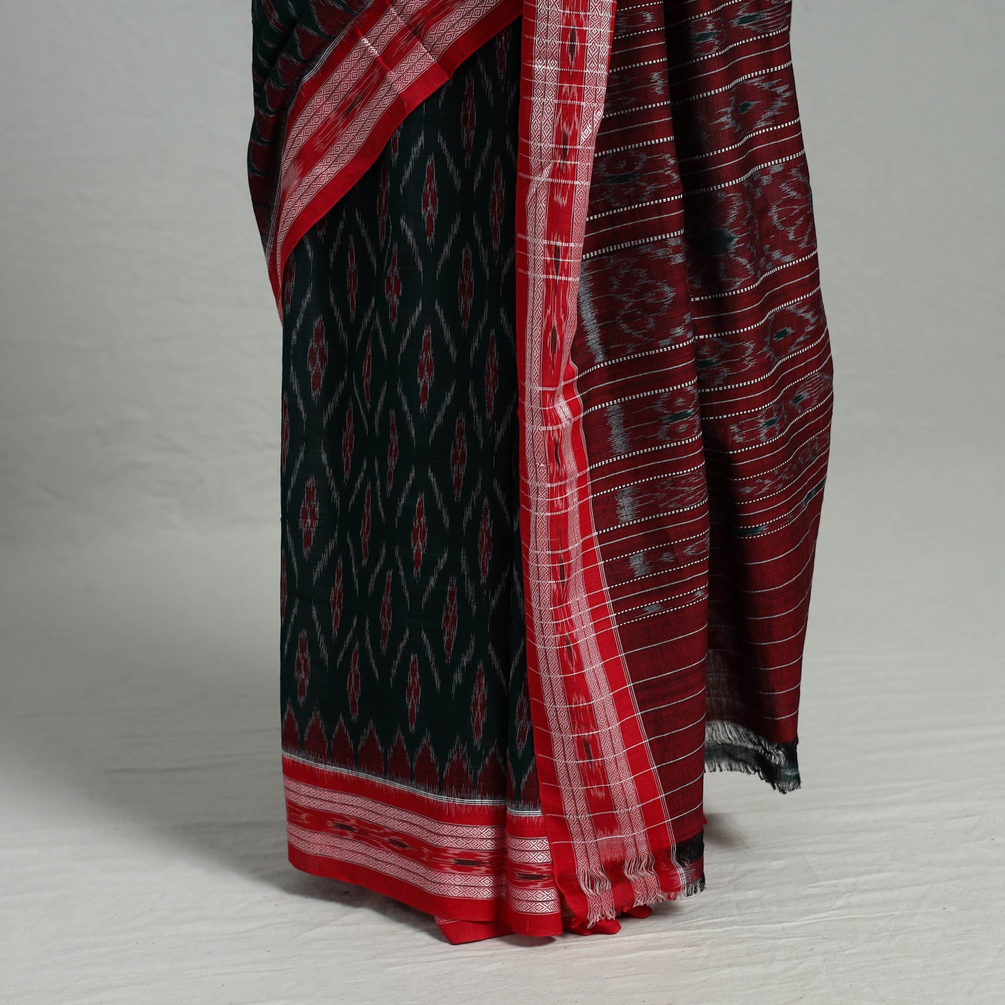 Green - Ikat Weave Handloom Cotton Sambalpuri Saree 17