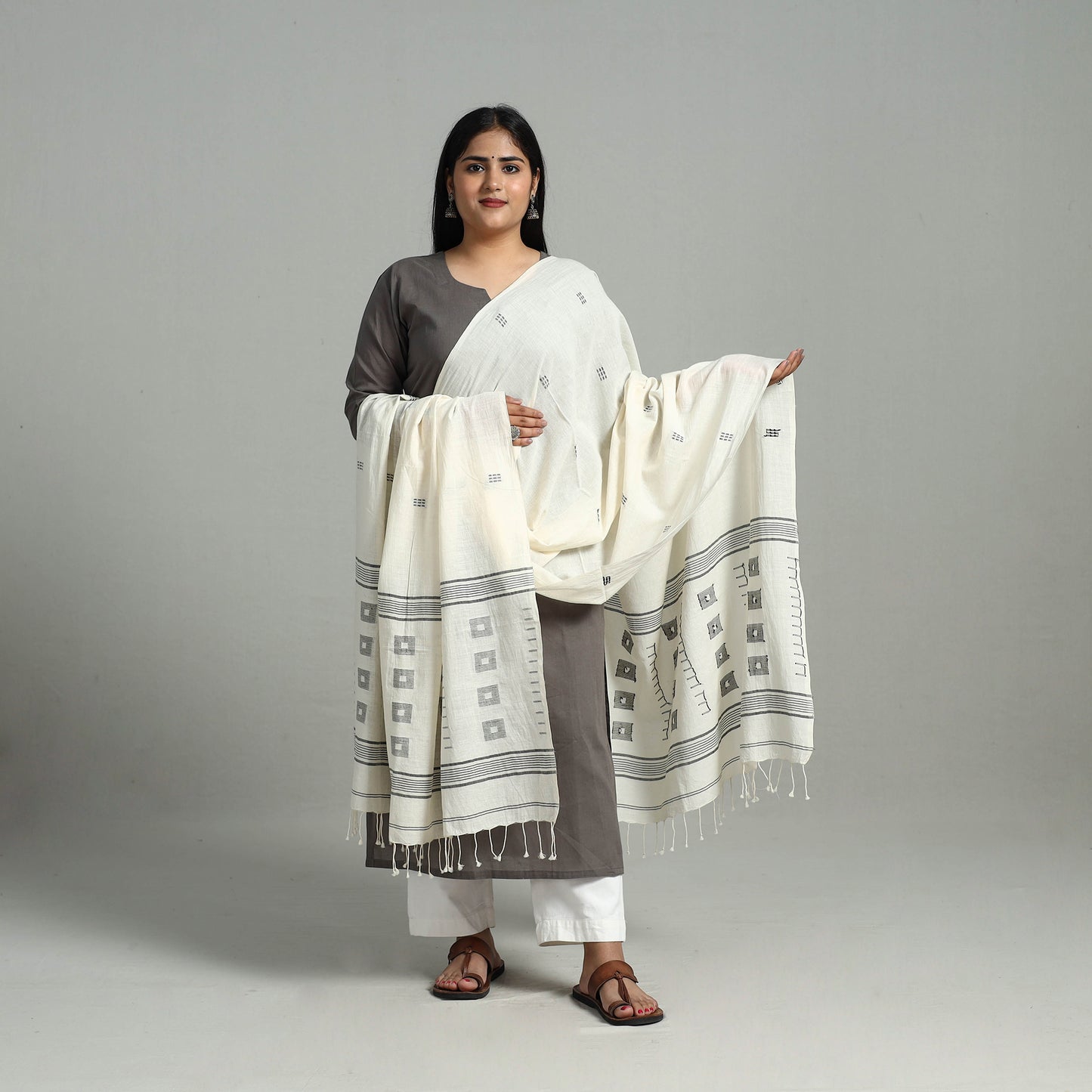 White - Handloom Cotton Burdwan Jamdani Dupatta 12