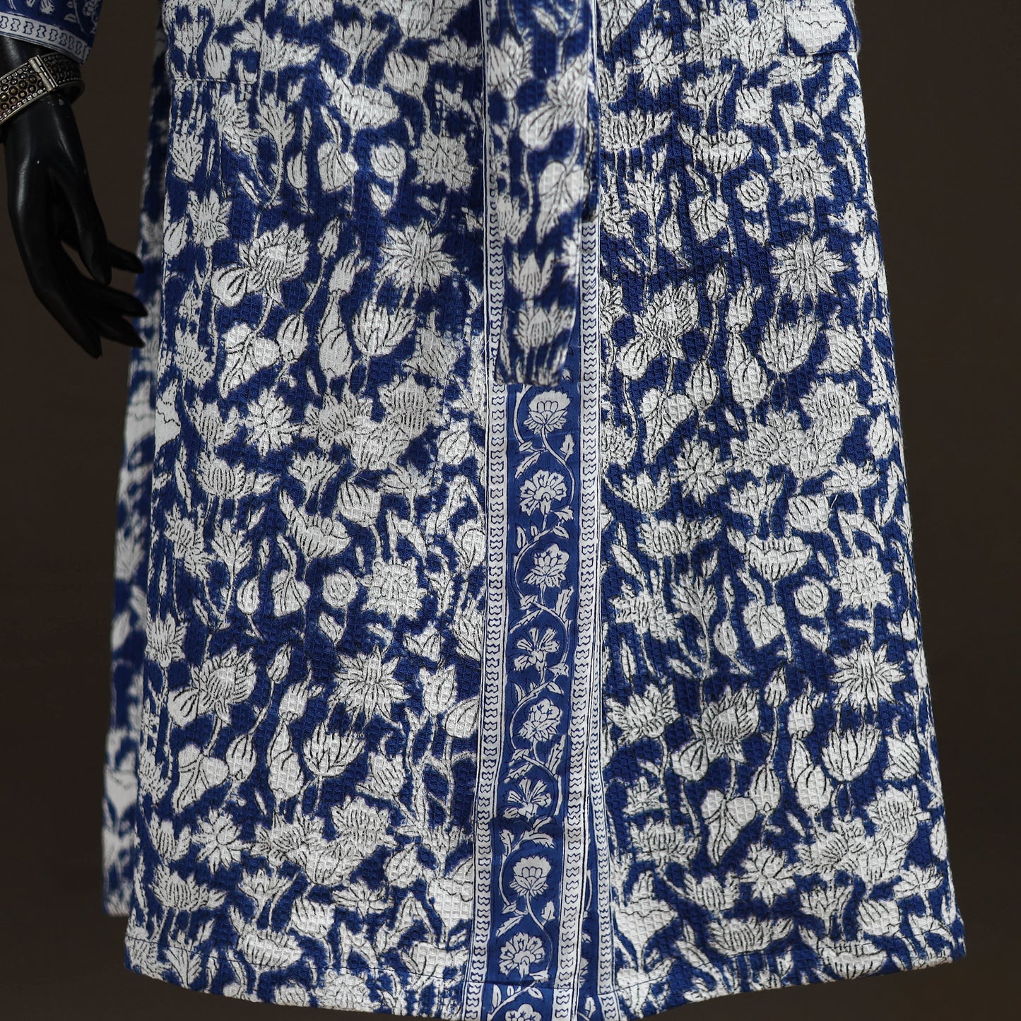 Sanganeri Hand Block Print Waffle Weave Cotton Bath Robe 03