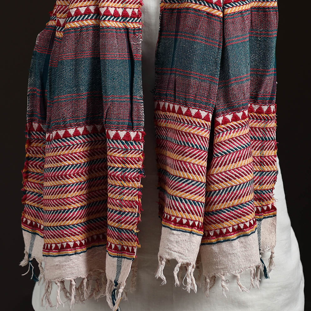 Orissa Tribal Kapadaganda Hand Embroidered Pure Handwoven Cotton Stole 04