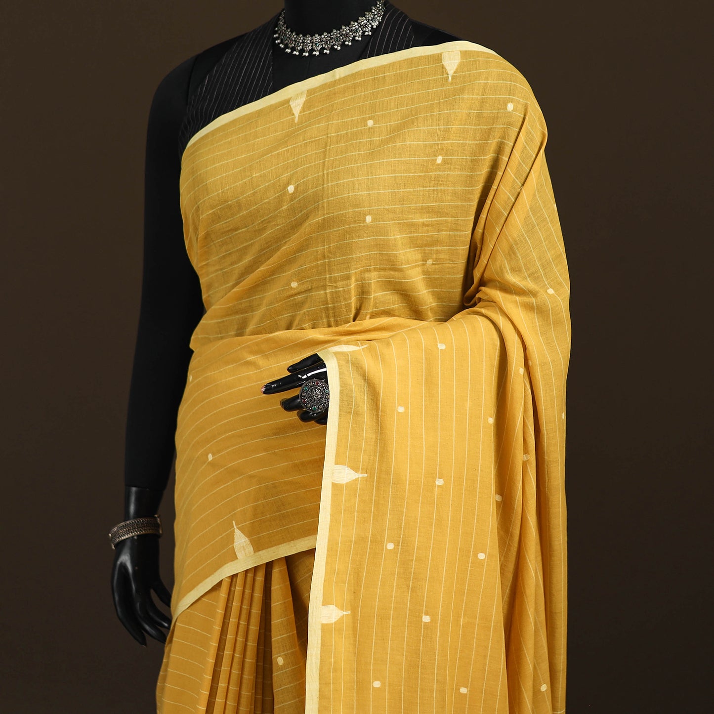 Phulia Jamdani Pure Handloom Cotton Saree with Tassels (Count 92/60) 27