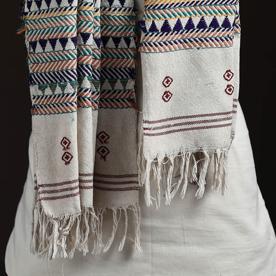 Orissa Tribal Kapadaganda Hand Embroidered Pure Handwoven Cotton Stole 08