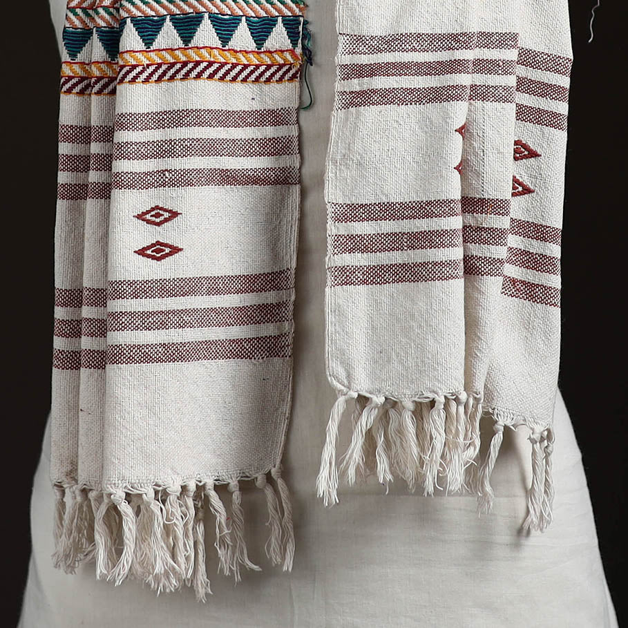 Orissa Tribal Kapadaganda Hand Embroidered Pure Handwoven Cotton Stole 10