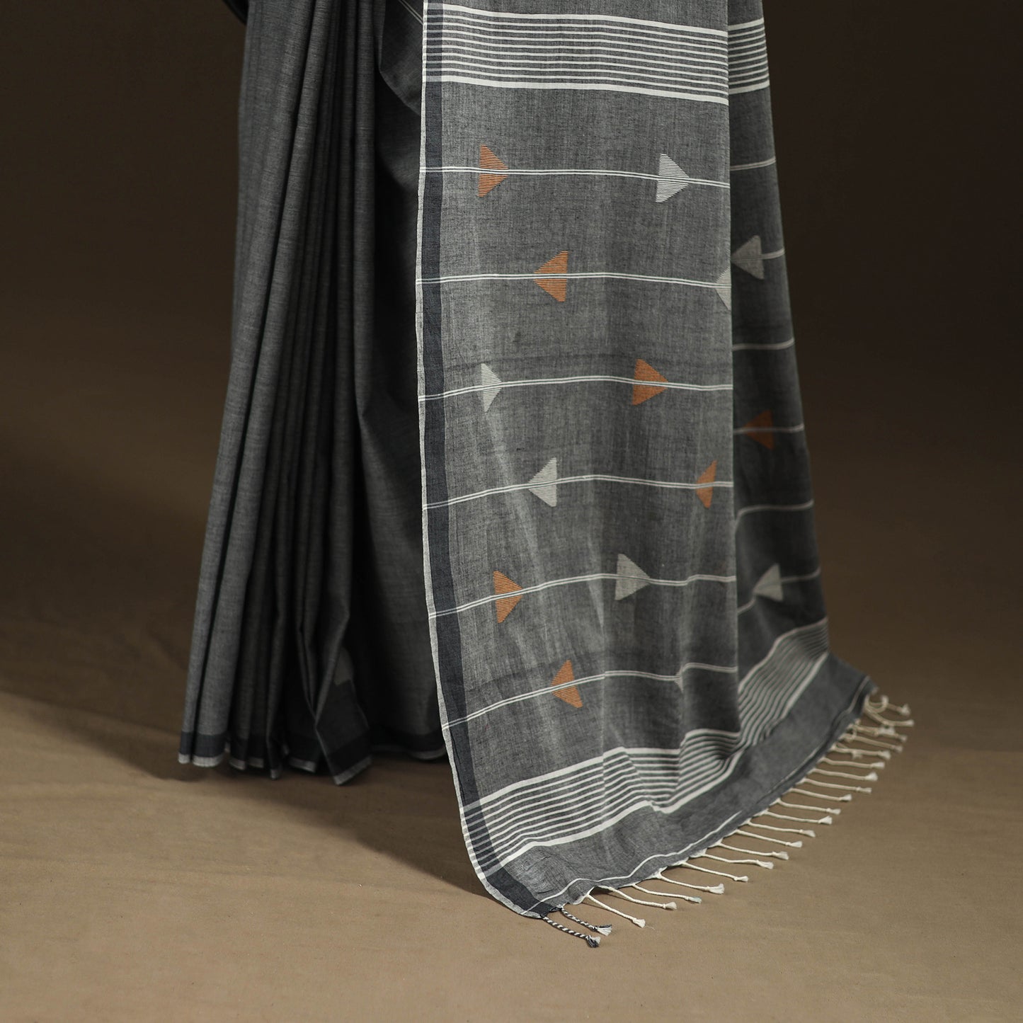 Phulia Jamdani Pure Handloom Cotton Saree with Tassels (Count 92/60) 28
