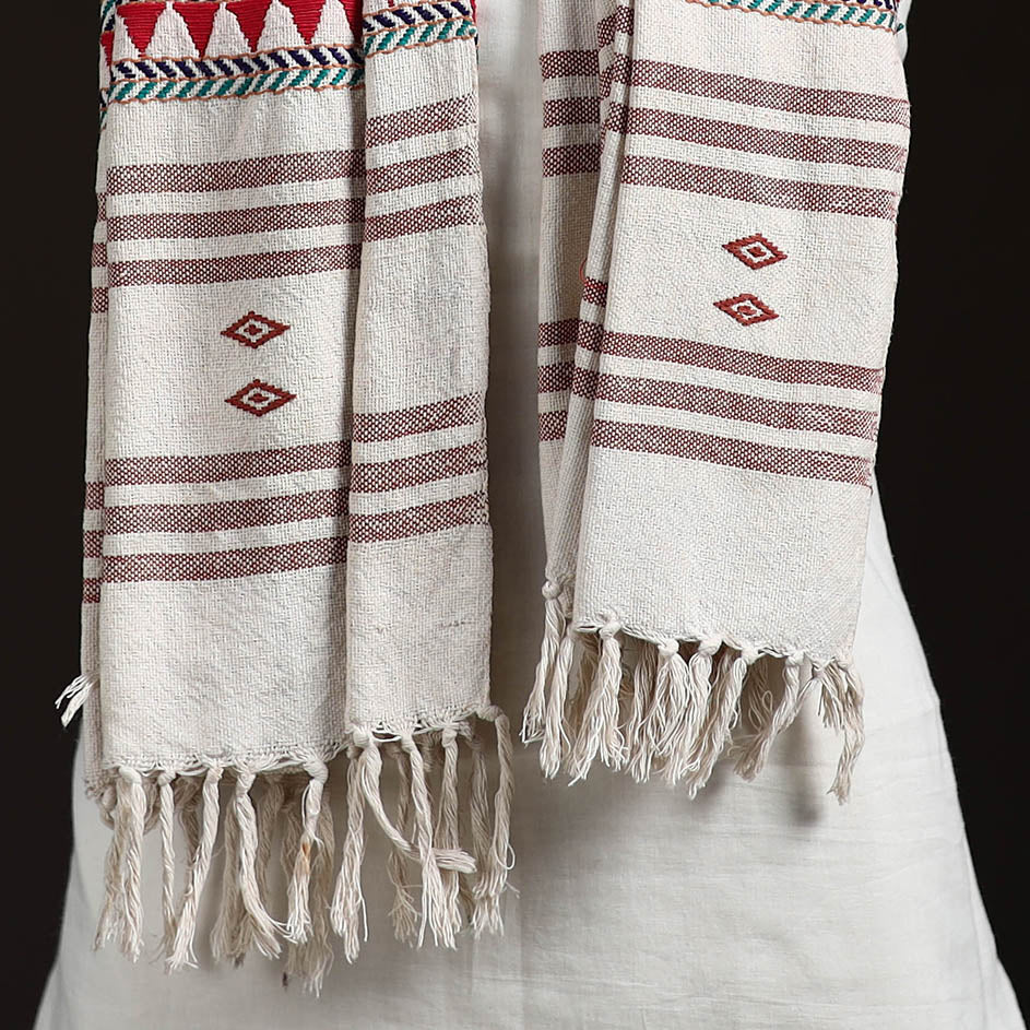 Orissa Tribal Kapadaganda Hand Embroidered Pure Handwoven Cotton Stole 12