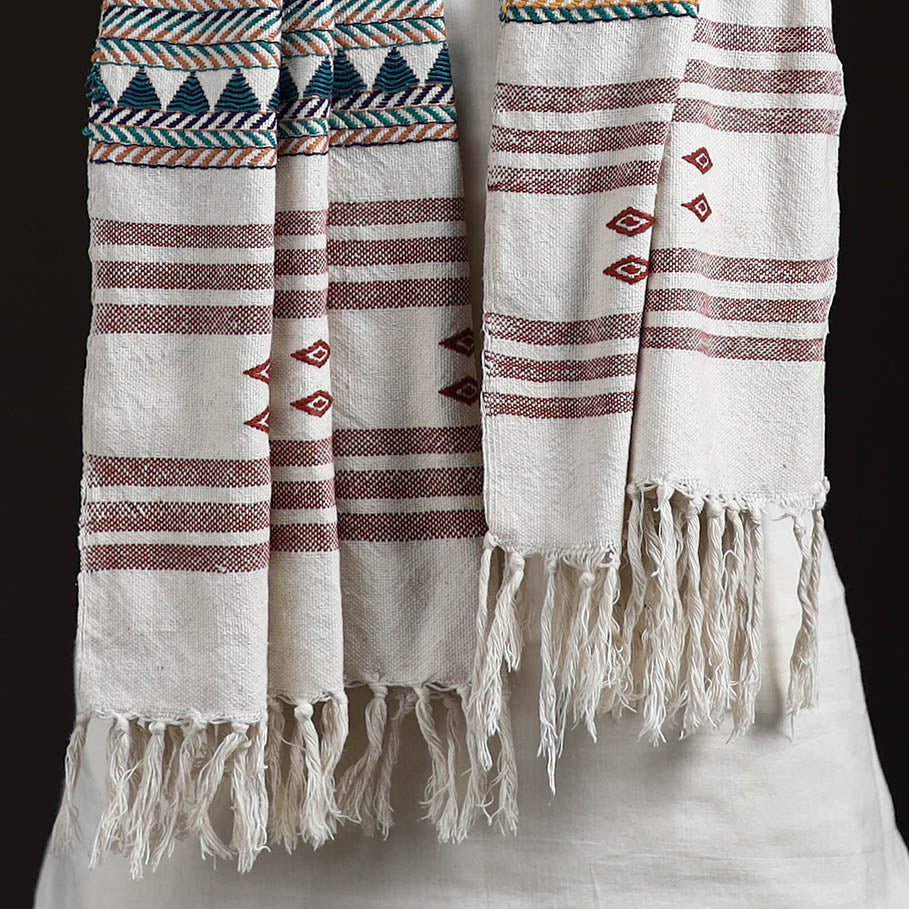 Orissa Tribal Kapadaganda Hand Embroidered Pure Handwoven Cotton Stole 13