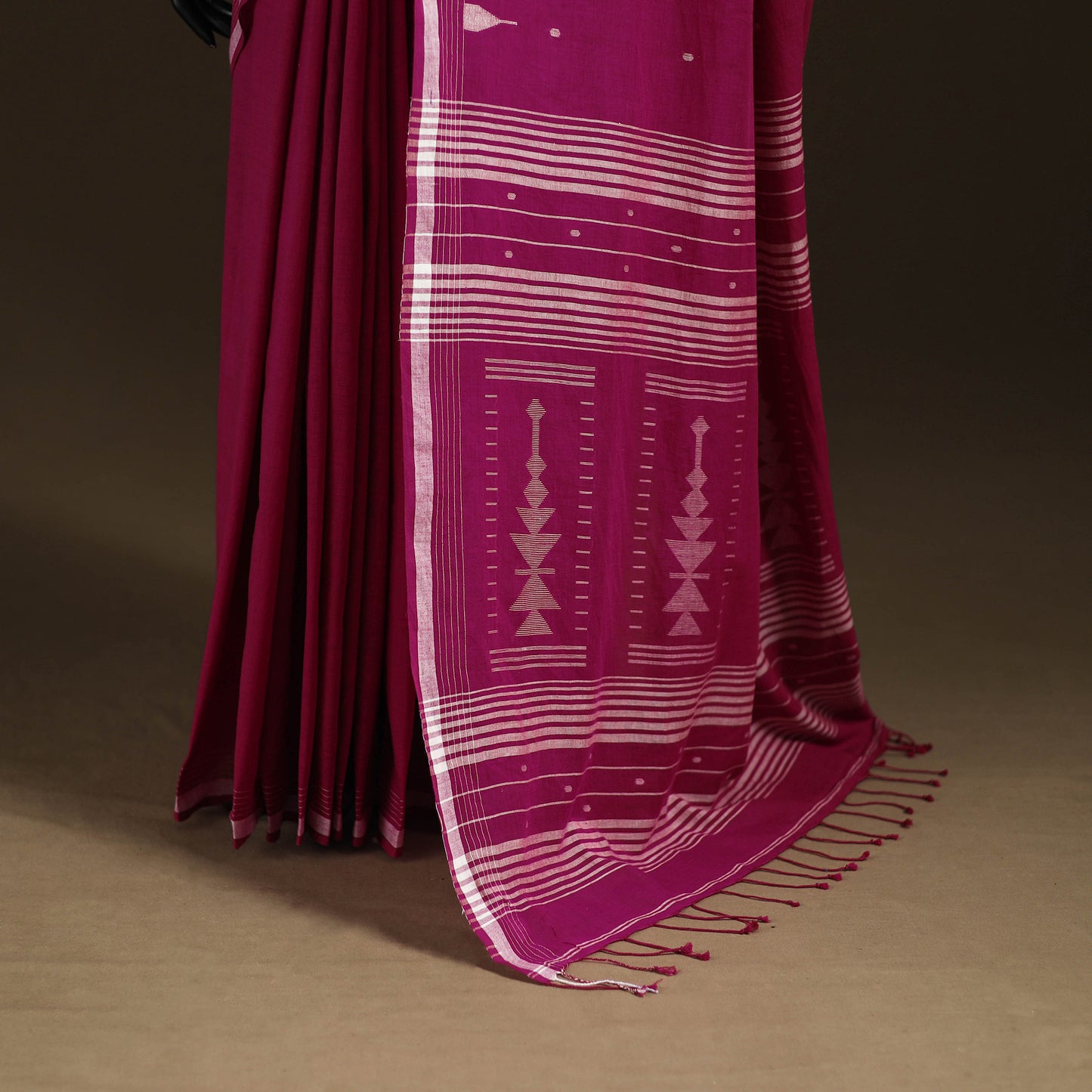 Phulia Jamdani Pure Handloom Cotton Saree with Tassels (Count 92/60) 29