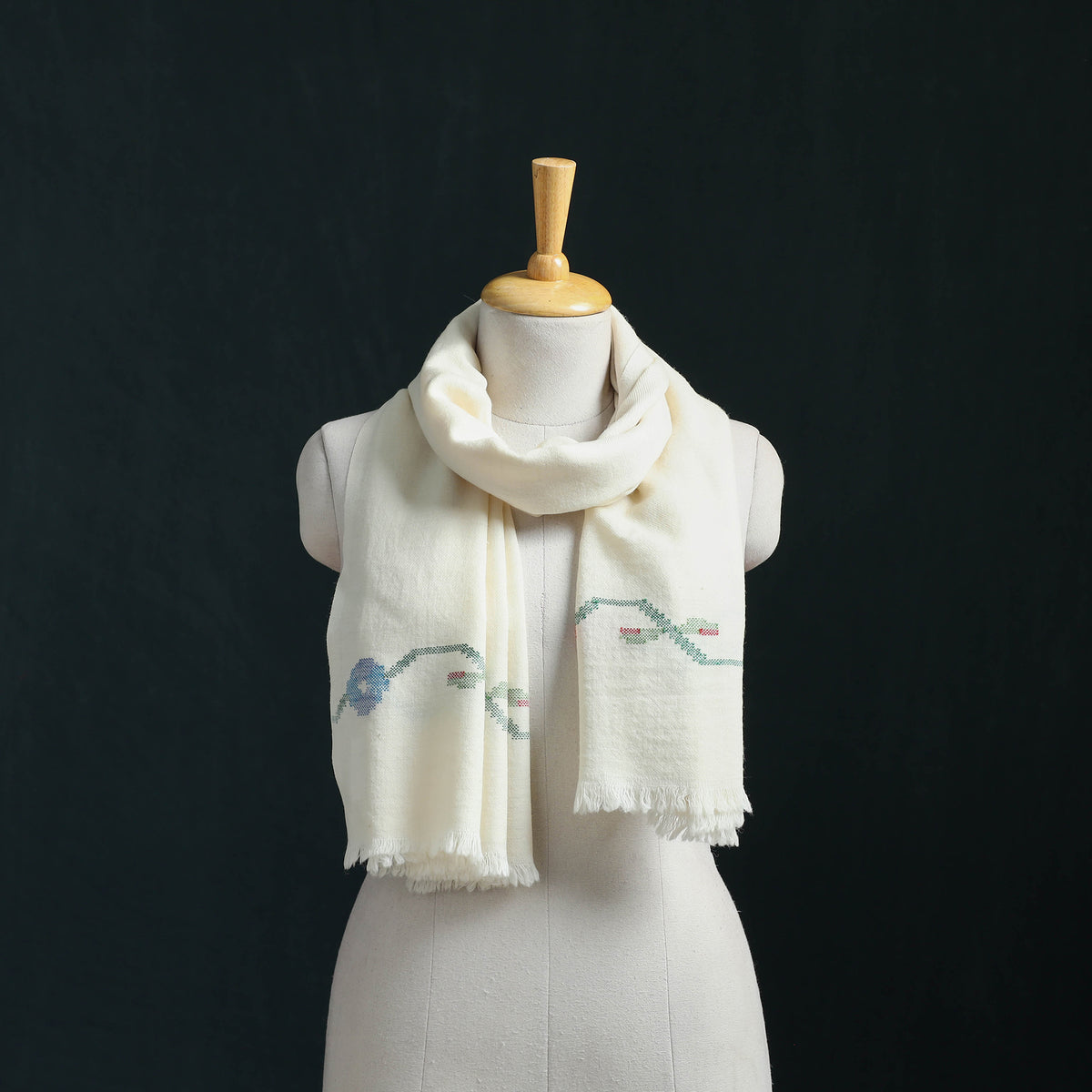 Ladakh Pure Handwoven Sheep Merino Wool Stole 02