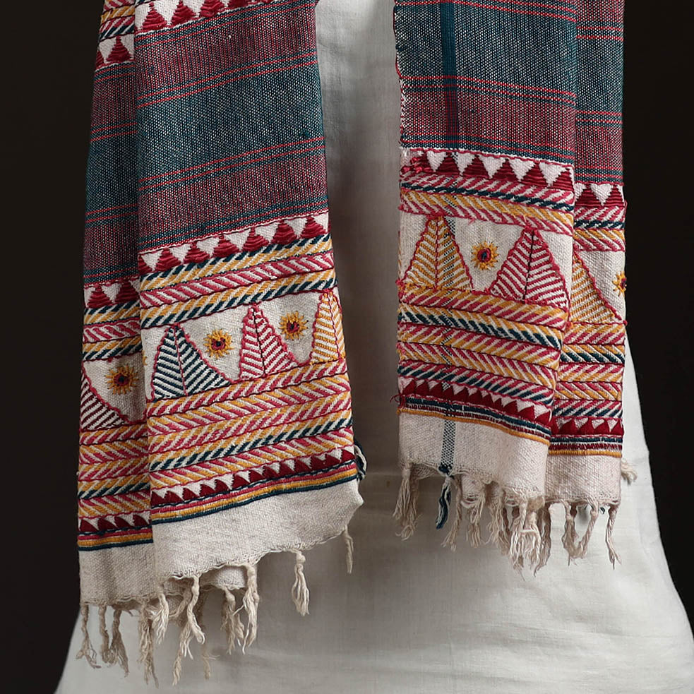 Orissa Tribal Kapadaganda Hand Embroidered Pure Handwoven Cotton Stole 24