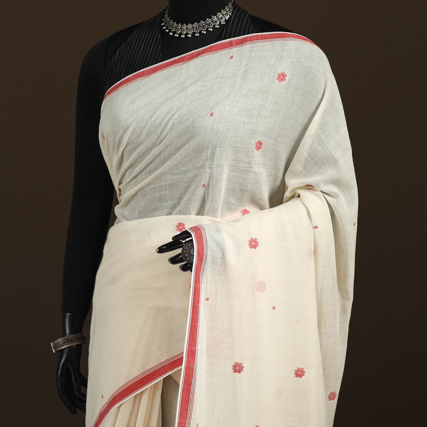 Phulia Jamdani Pure Handloom Cotton Saree with Tassels (Count 92/60) 32