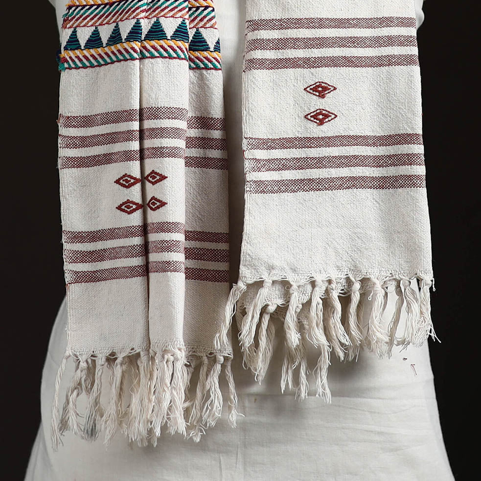Orissa Tribal Kapadaganda Hand Embroidered Pure Handwoven Cotton Stole 27