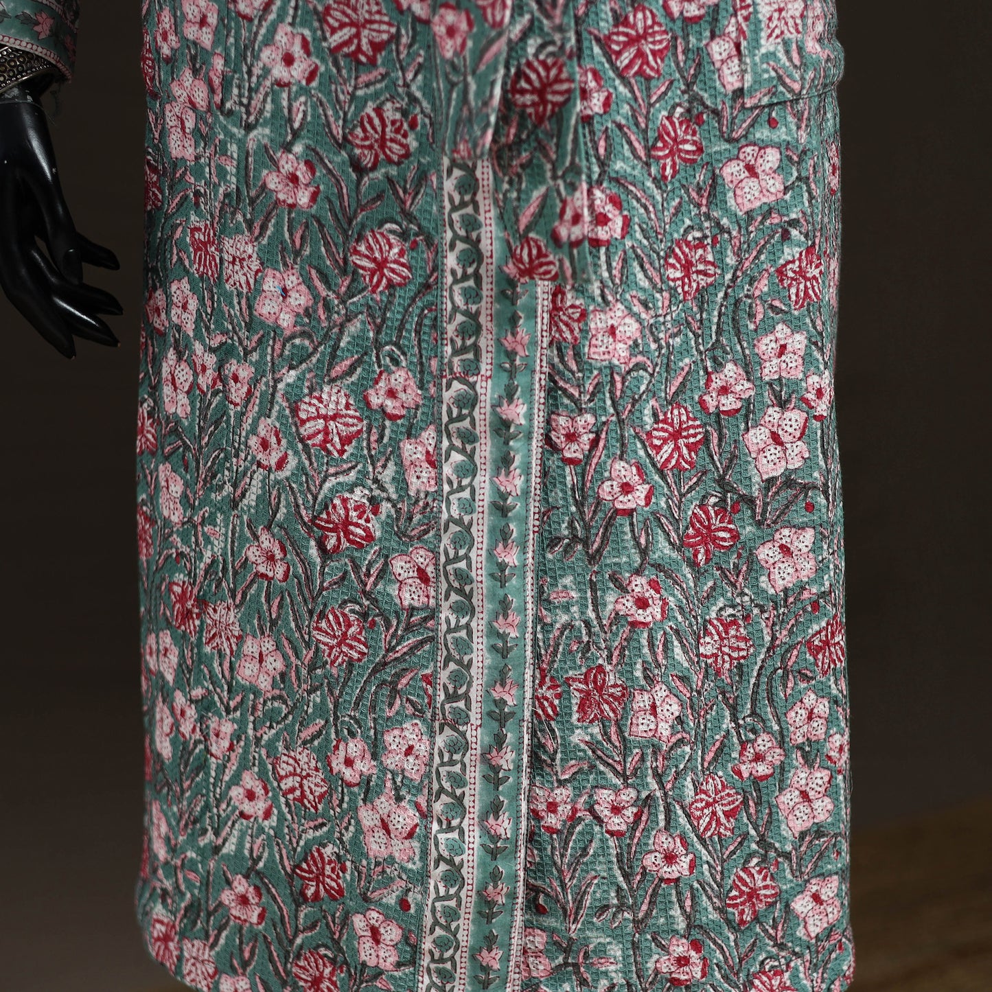 Sanganeri Hand Block Print Waffle Weave Cotton Bath Robe 19
