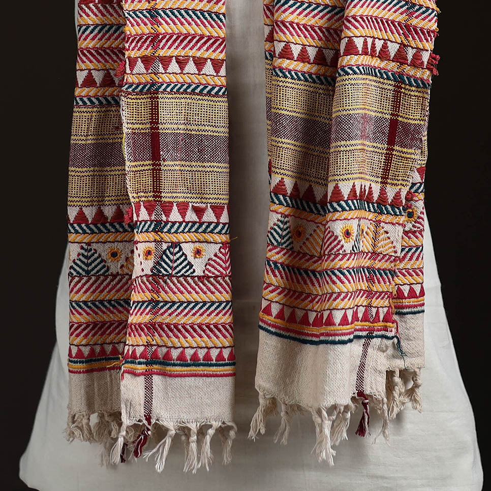 Orissa Tribal Kapadaganda Hand Embroidered Pure Handwoven Cotton Stole 30