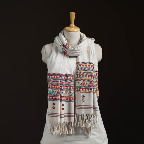 Orissa Tribal Kapadaganda Hand Embroidered Pure Handwoven Cotton Stole 31
