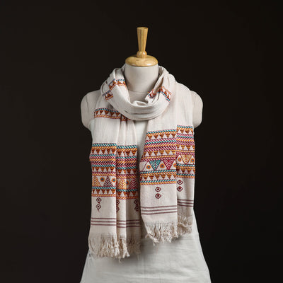 Orissa Tribal Kapadaganda Hand Embroidered Pure Handwoven Cotton Stole 33
