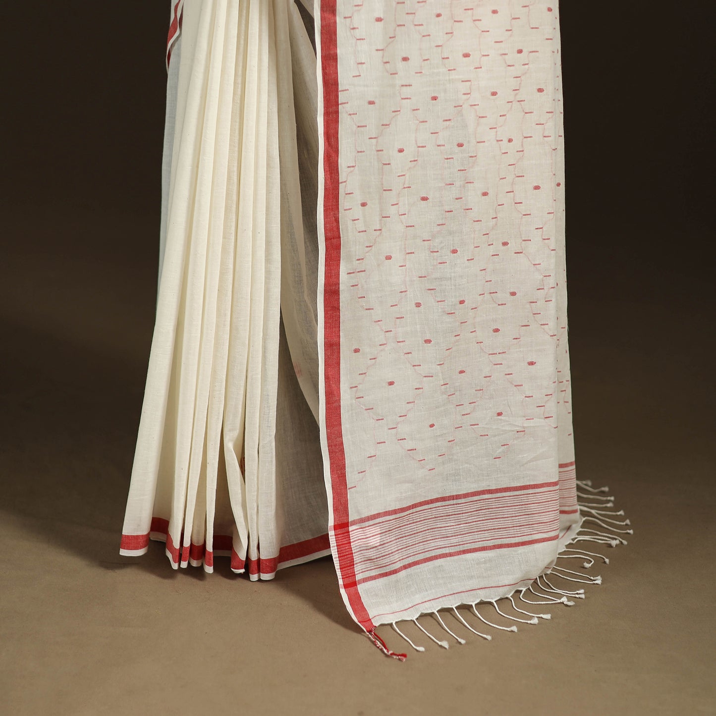 Phulia Jamdani Pure Handloom Cotton Saree with Tassels (Count 92/40) 35