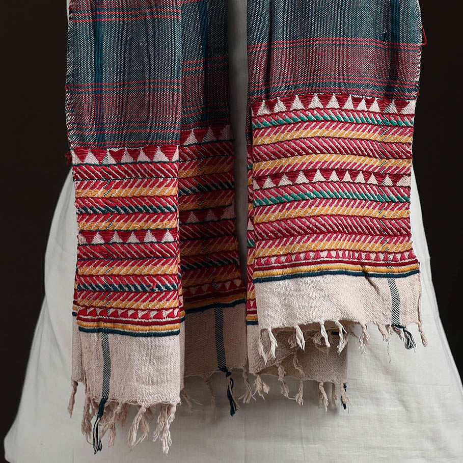 Orissa Tribal Kapadaganda Hand Embroidered Pure Handwoven Cotton Stole 45