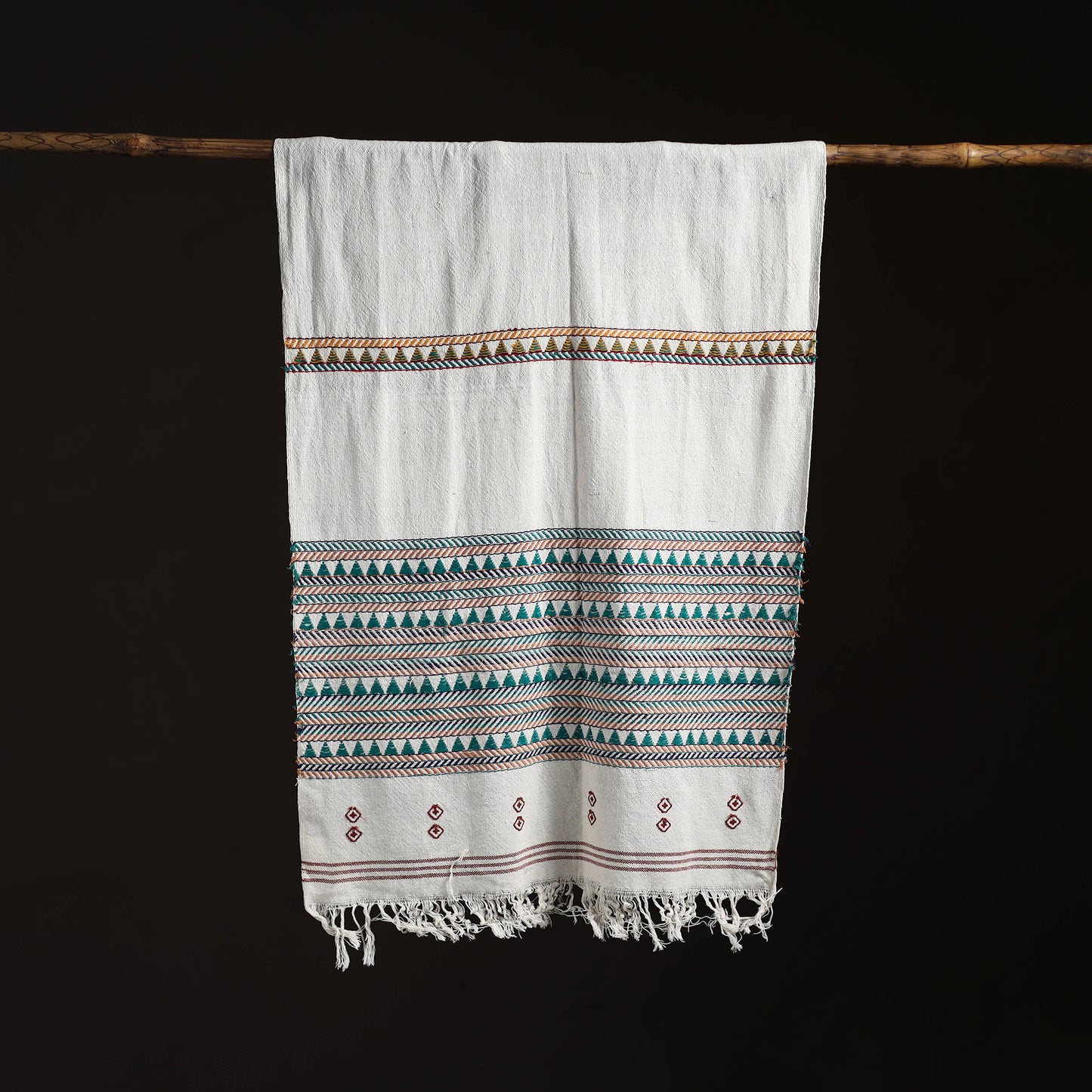 Orissa Tribal Kapadaganda Hand Embroidered Pure Handwoven Cotton Stole 50