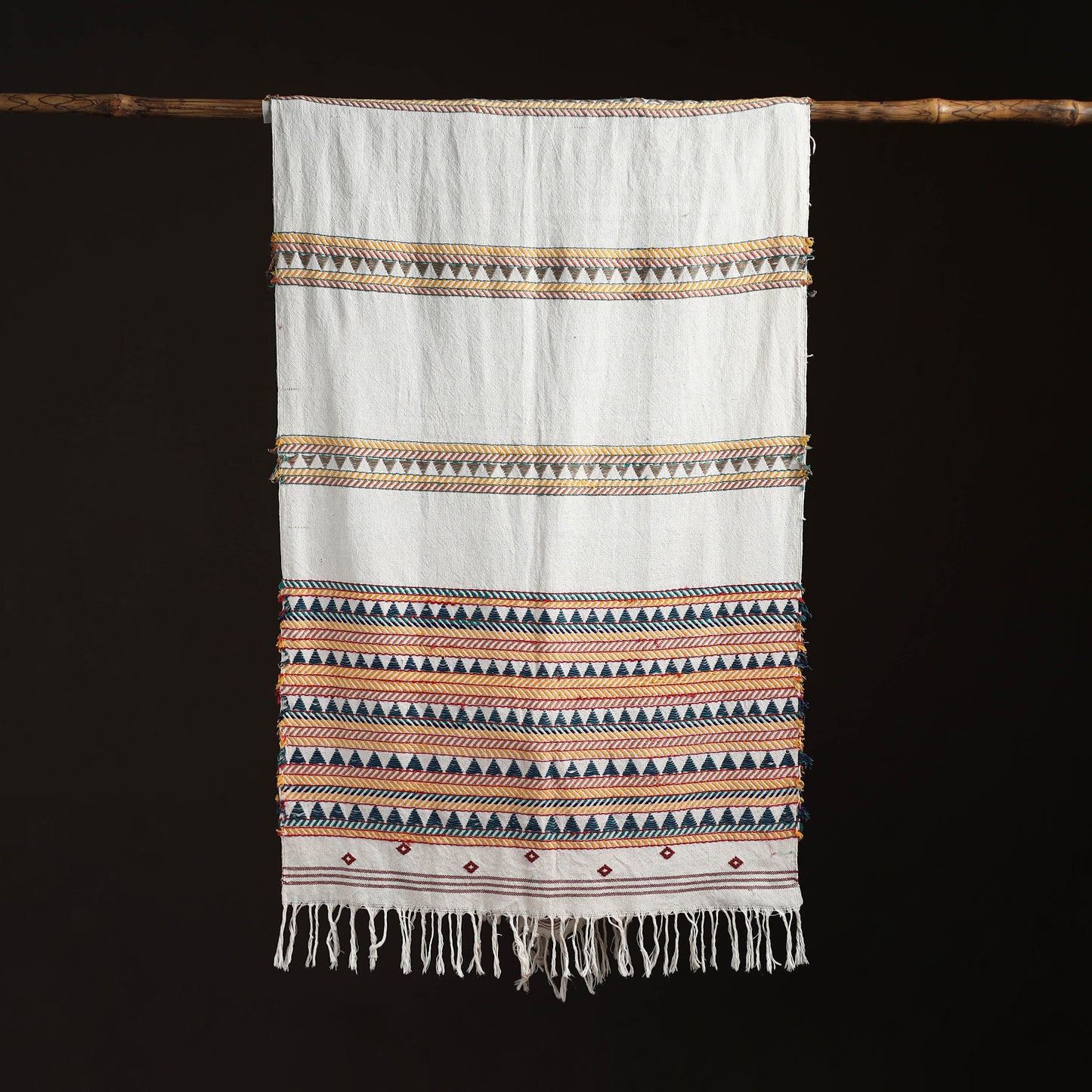 Orissa Tribal Kapadaganda Hand Embroidered Pure Handwoven Cotton Stole 49