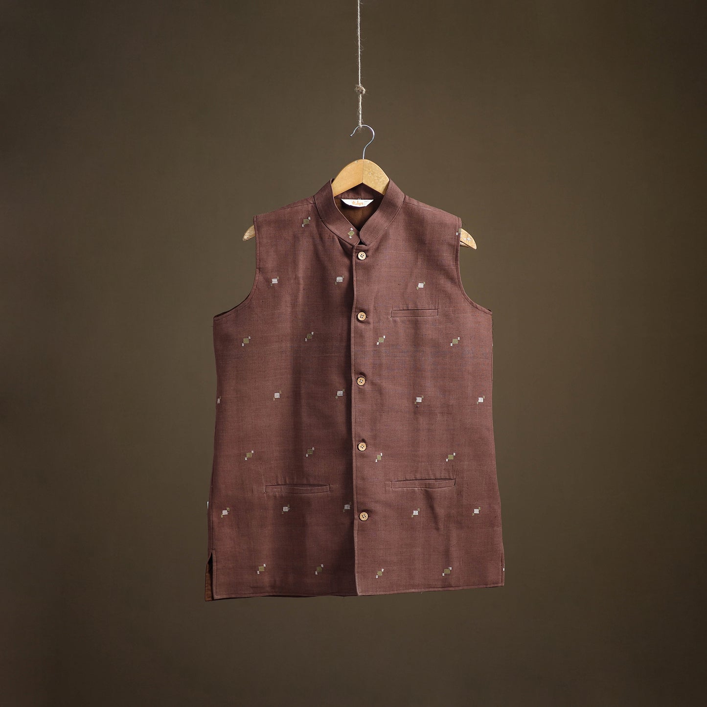 Handwoven Cotton Nehru Jacket for Men in Jamdani Buti of Srikakulam 10