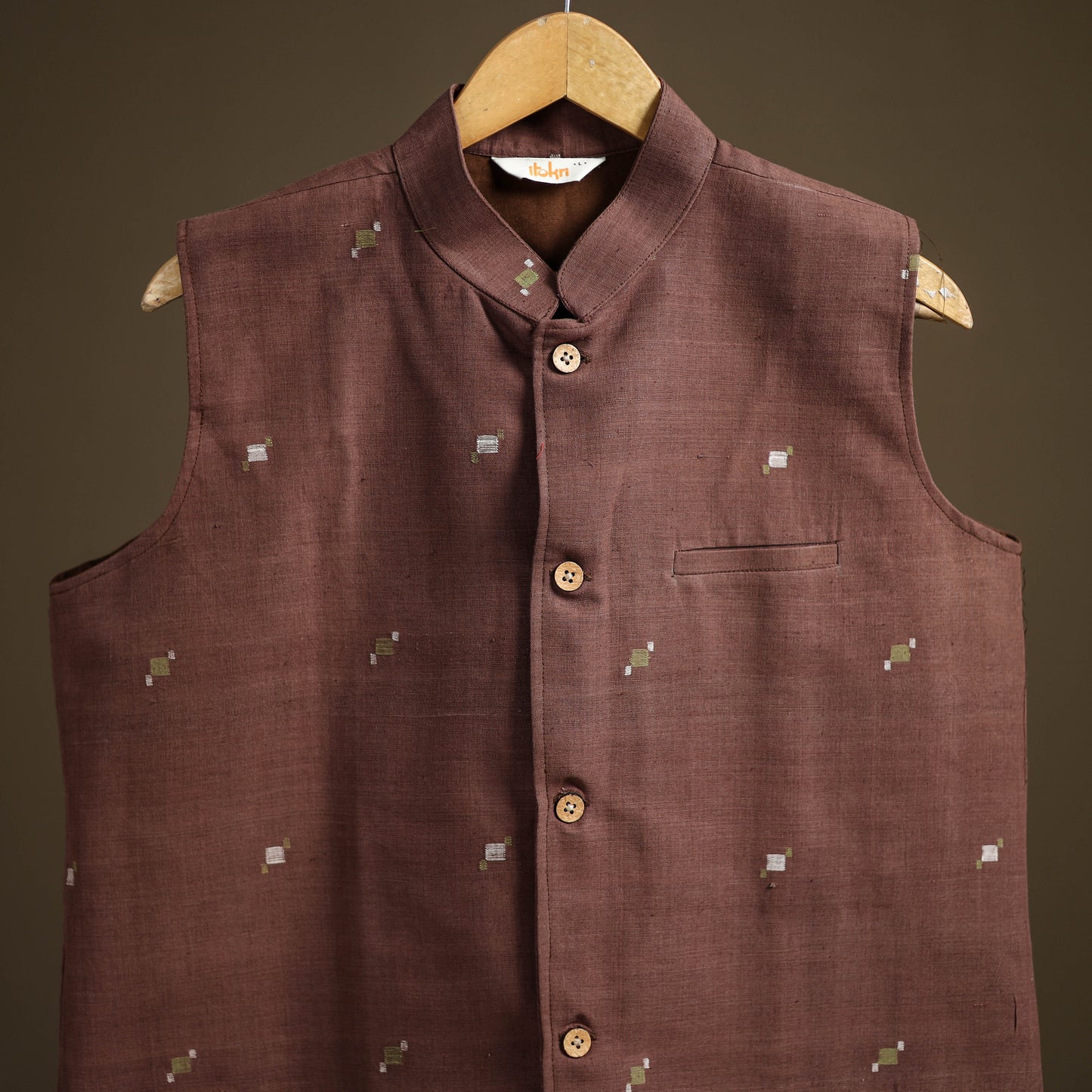 Handwoven Cotton Nehru Jacket for Men in Jamdani Buti of Srikakulam 10