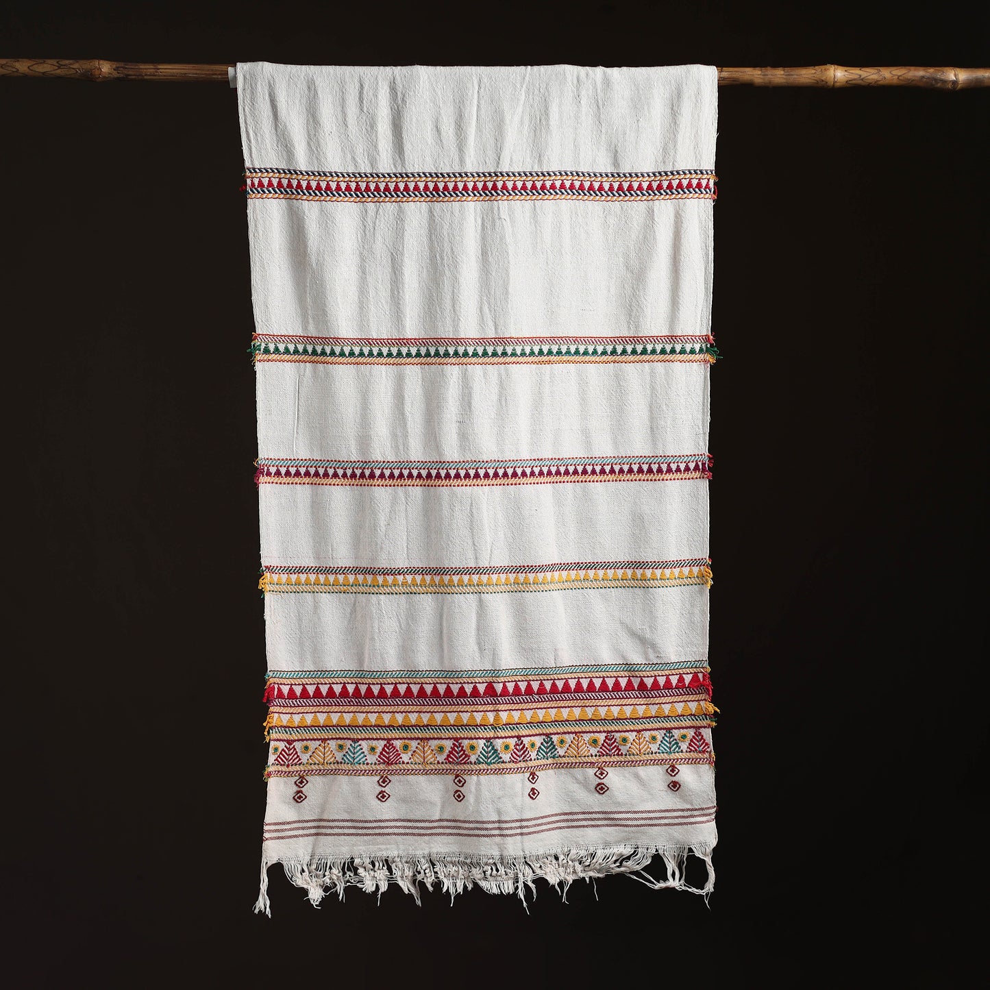Orissa Tribal Kapadaganda Hand Embroidered Pure Handwoven Cotton Stole 36