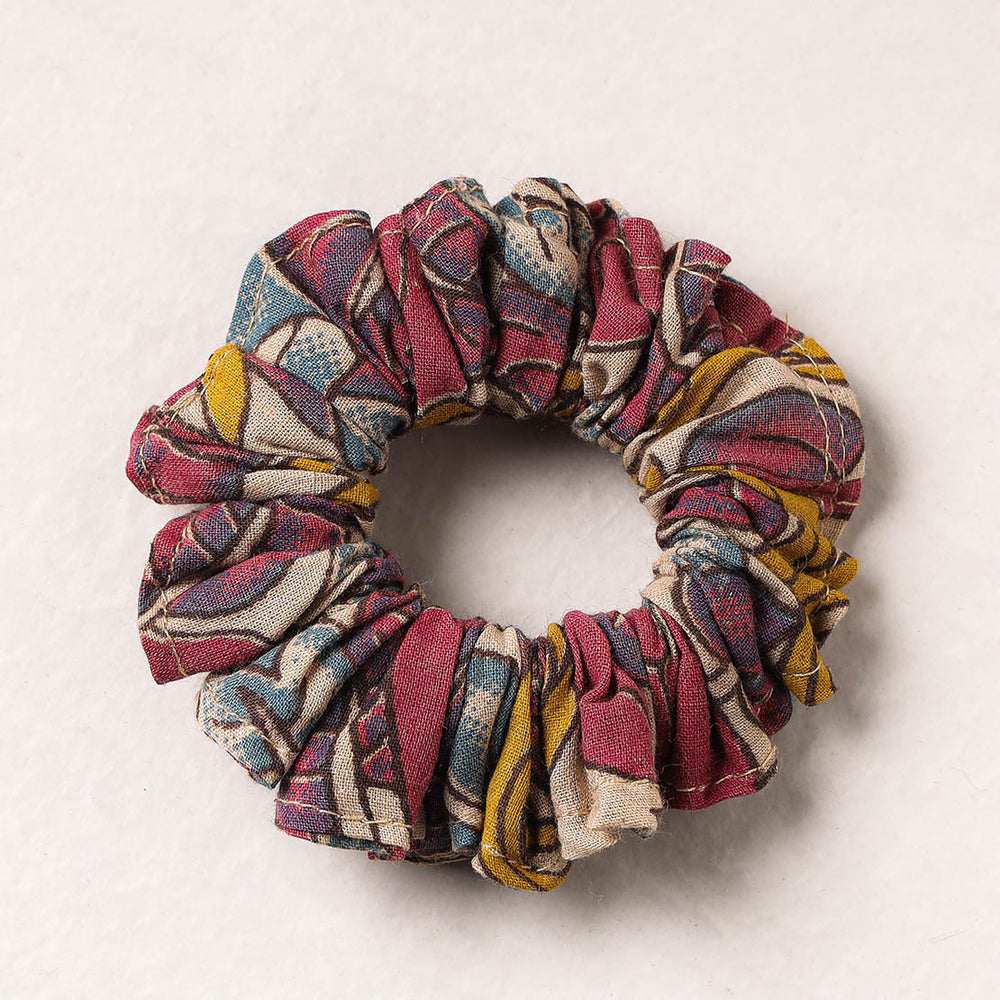 Rubber Band Scrunchie