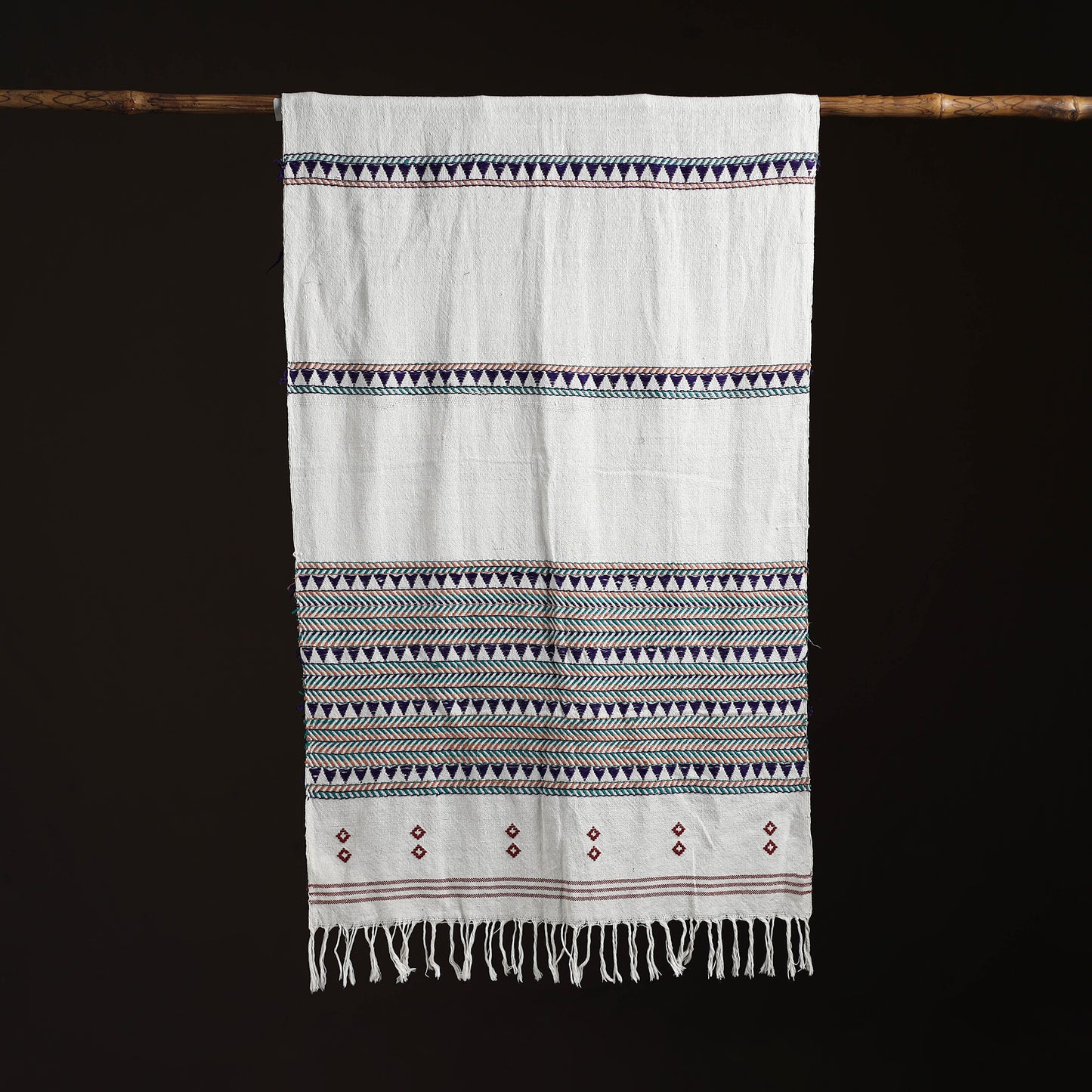 Orissa Tribal Kapadaganda Hand Embroidered Pure Handwoven Cotton Stole 29