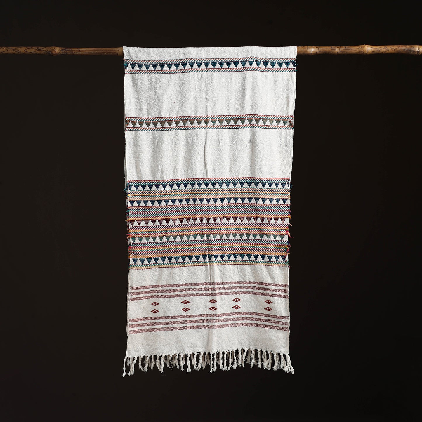 Orissa Tribal Kapadaganda Hand Embroidered Pure Handwoven Cotton Stole 27