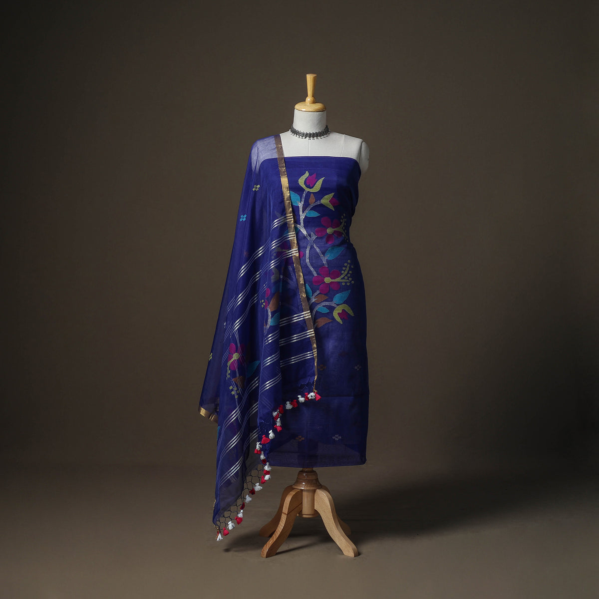 Jamdani Pure Handloom Muslin Unstitched Dress Material: Kurta with Dupatta 05