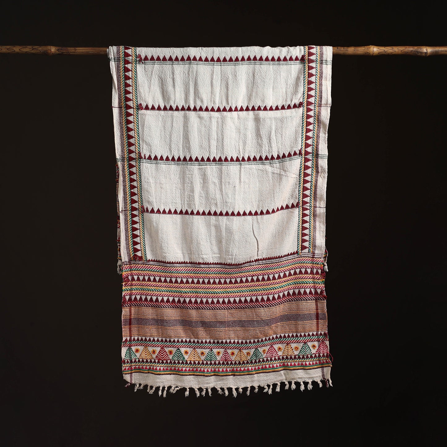 Orissa Tribal Kapadaganda Hand Embroidered Pure Handwoven Cotton Stole 20