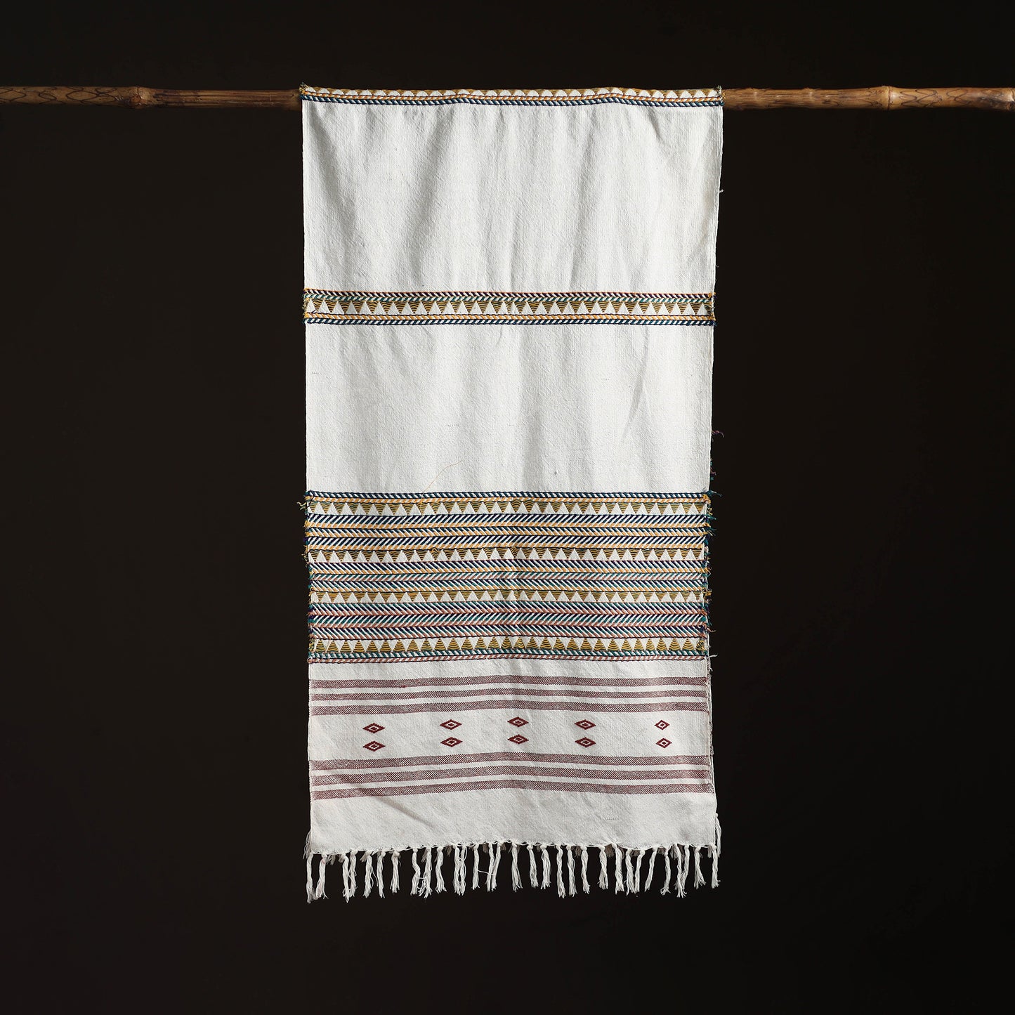 Orissa Tribal Kapadaganda Hand Embroidered Pure Handwoven Cotton Stole 17