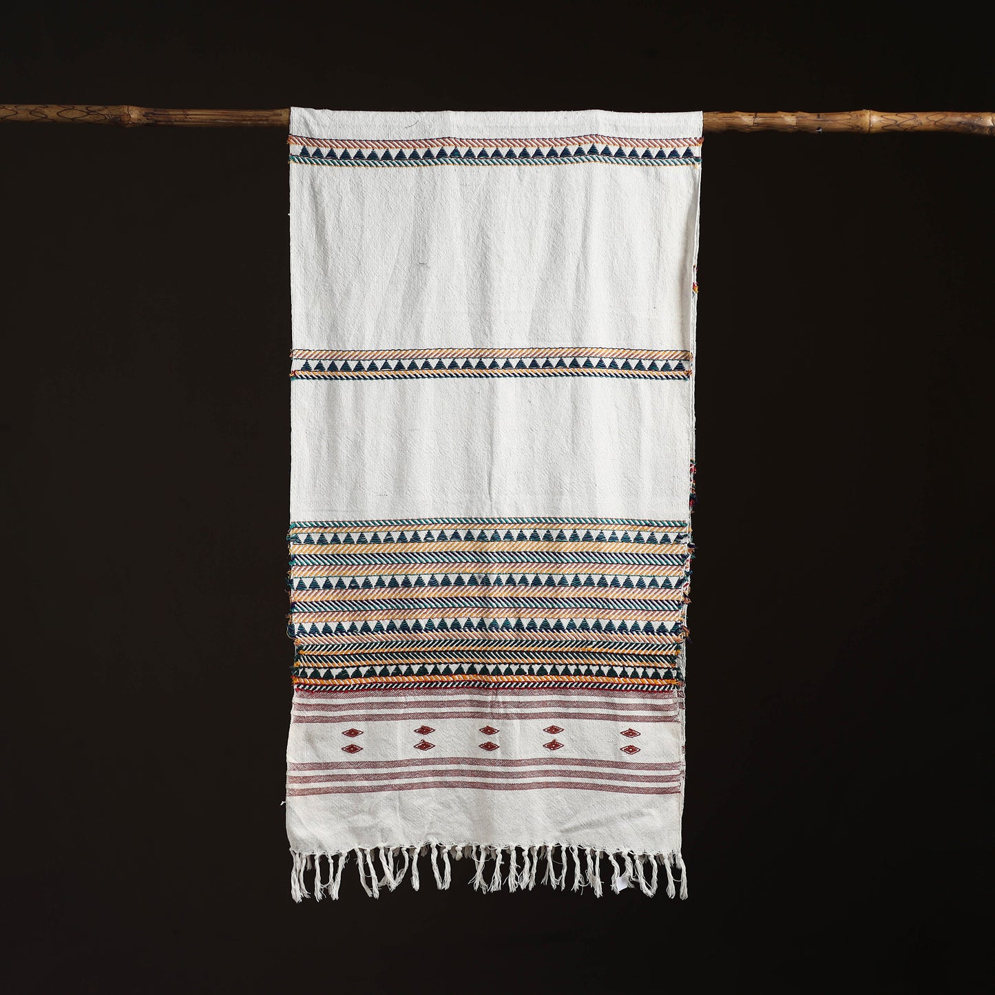 Orissa Tribal Kapadaganda Hand Embroidered Pure Handwoven Cotton Stole 14