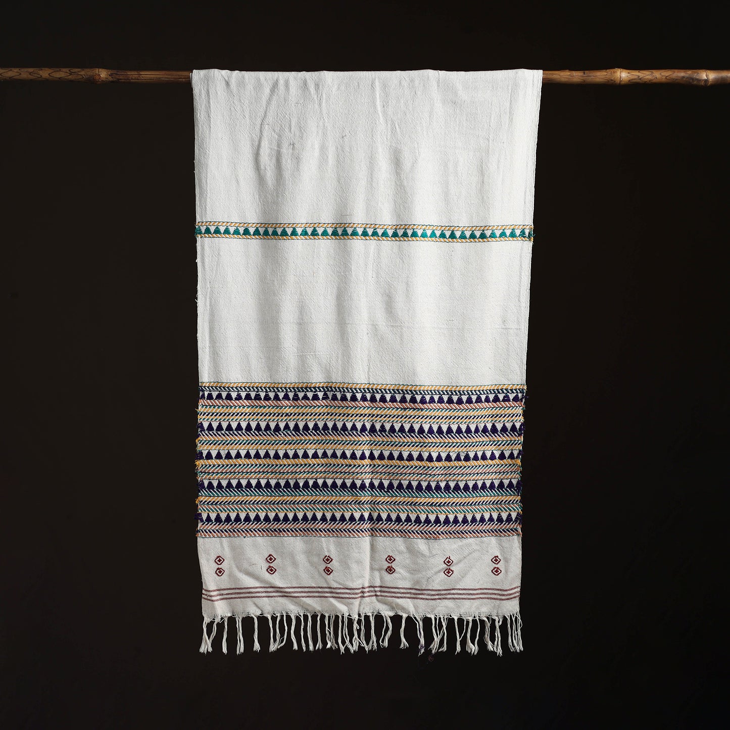 Orissa Tribal Kapadaganda Hand Embroidered Pure Handwoven Cotton Stole 08