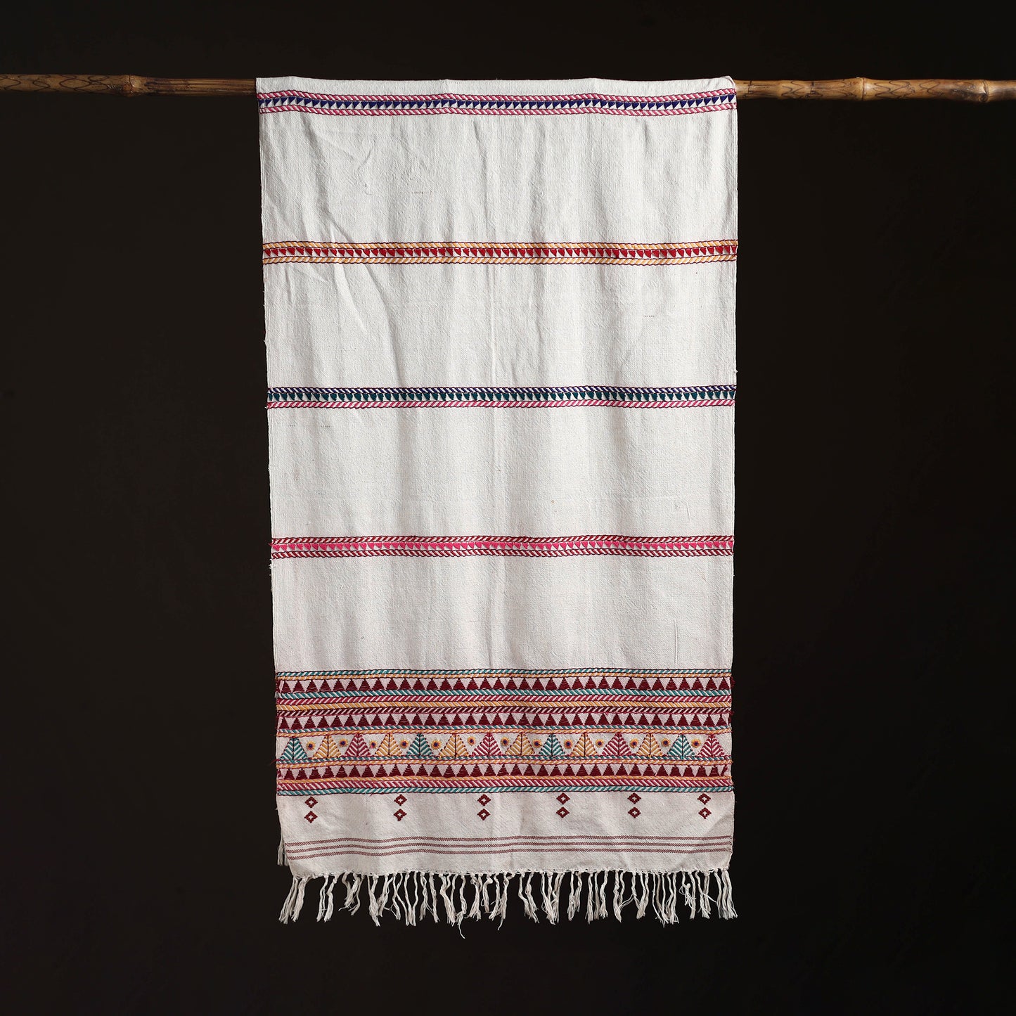 Orissa Tribal Kapadaganda Hand Embroidered Pure Handwoven Cotton Stole 07