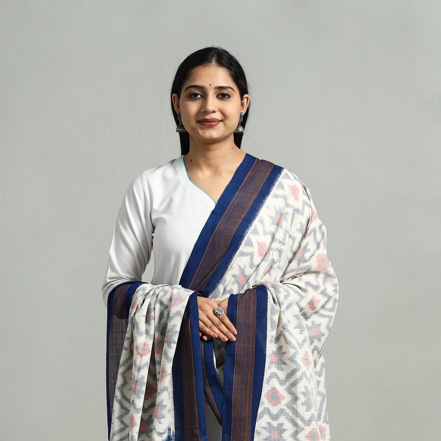 White - Handloom Cotton Pochampally Ikat Dupatta 10