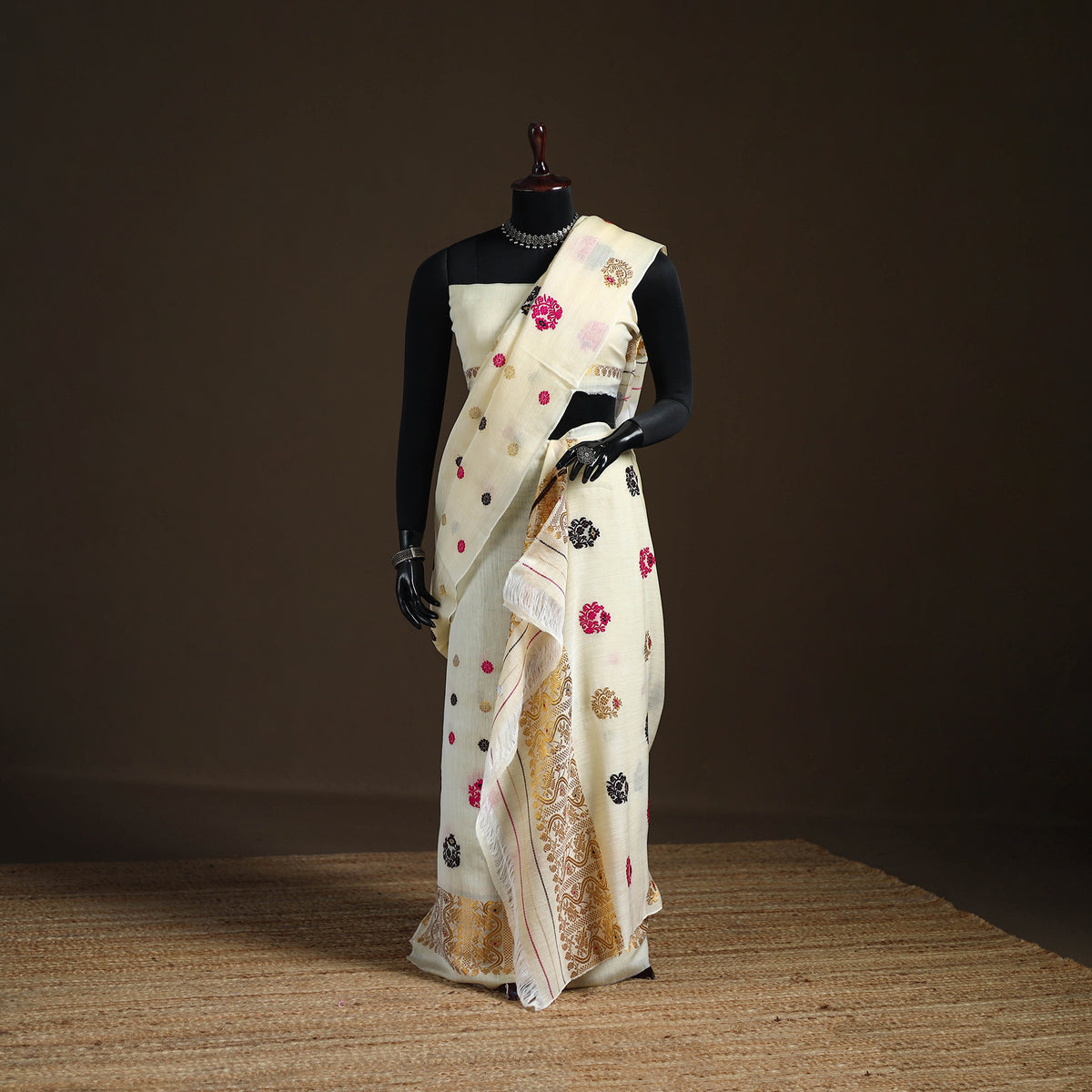 Assam Handloom Silk Cotton Mekhela Chador with Blouse Piece 01