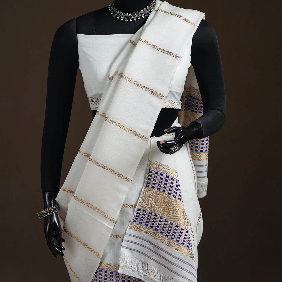 Assam Handloom Silk Cotton Mekhela Chador with Blouse Piece 02