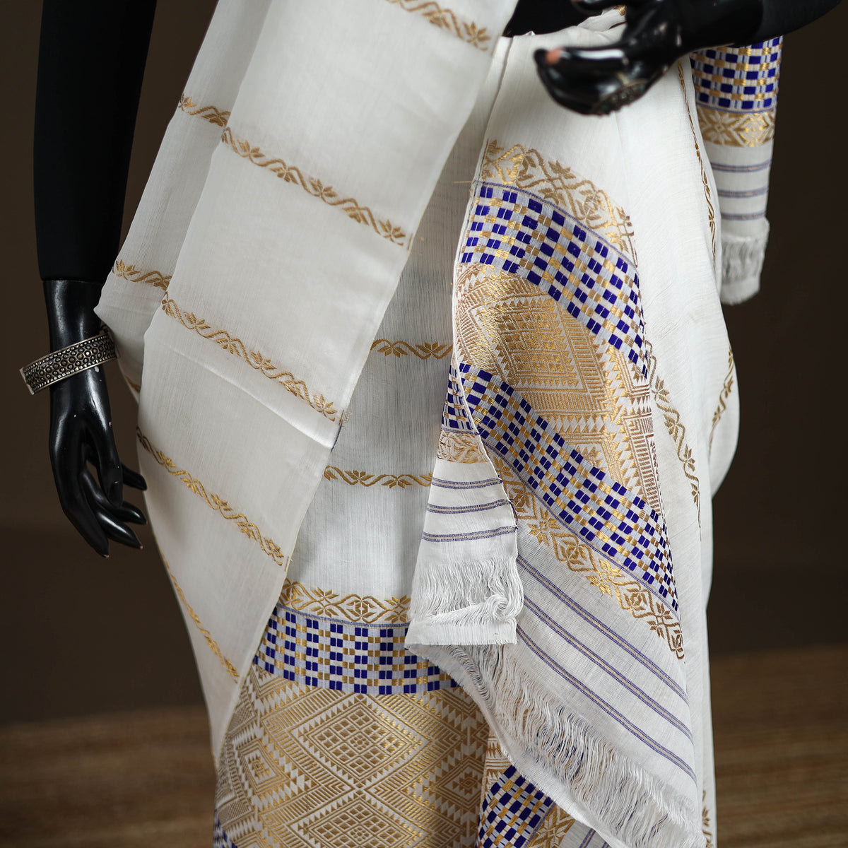 Assam Handloom Silk Cotton Mekhela Chador with Blouse Piece 02