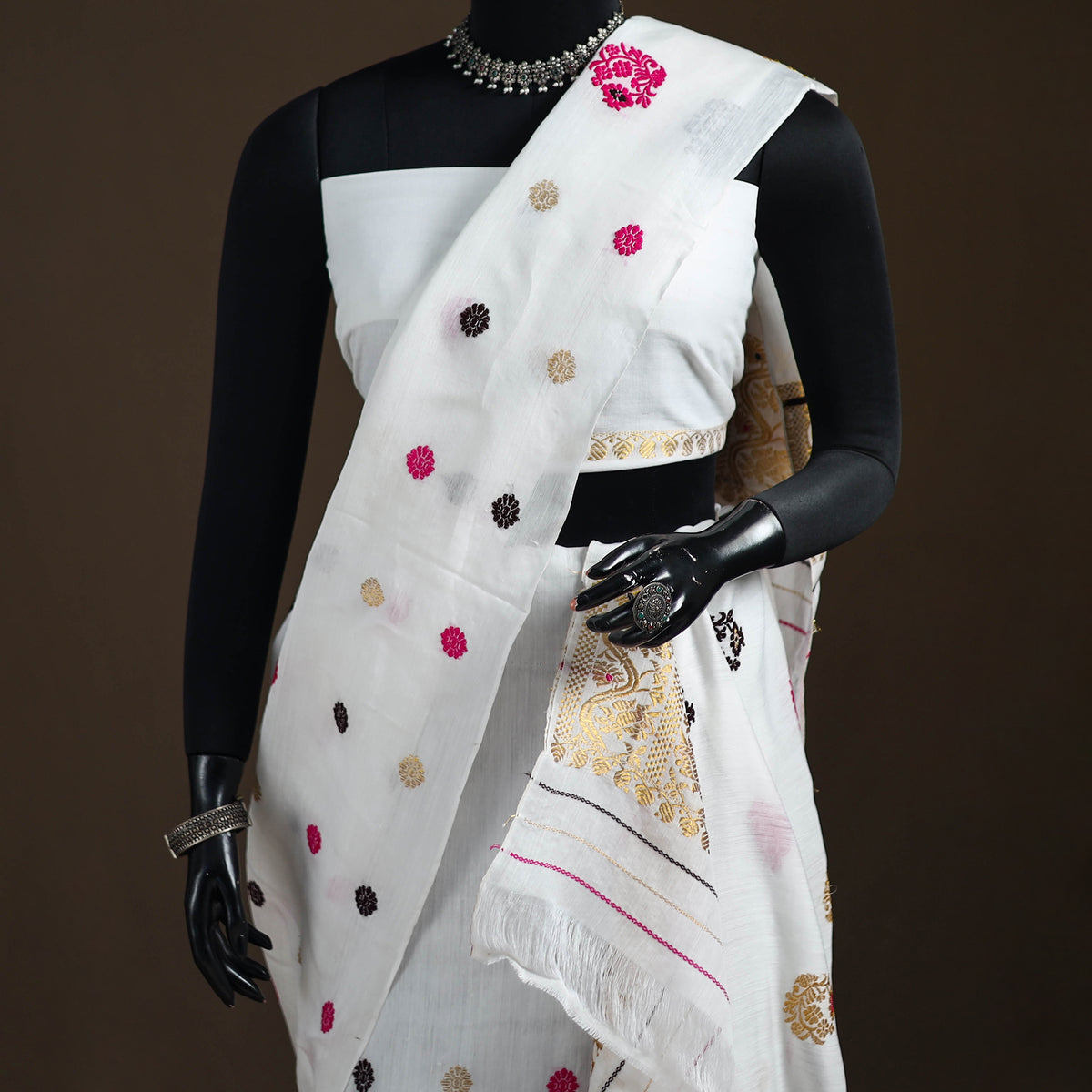 Assam Handloom Silk Cotton Mekhela Chador with Blouse Piece 03