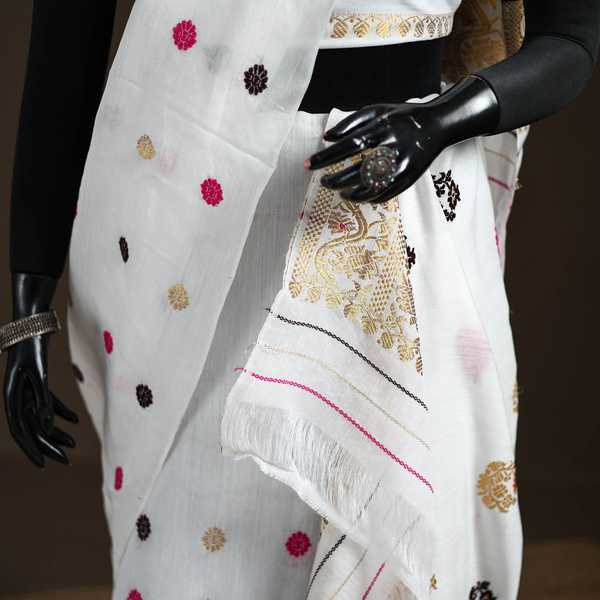 Assam Handloom Silk Cotton Mekhela Chador with Blouse Piece 03