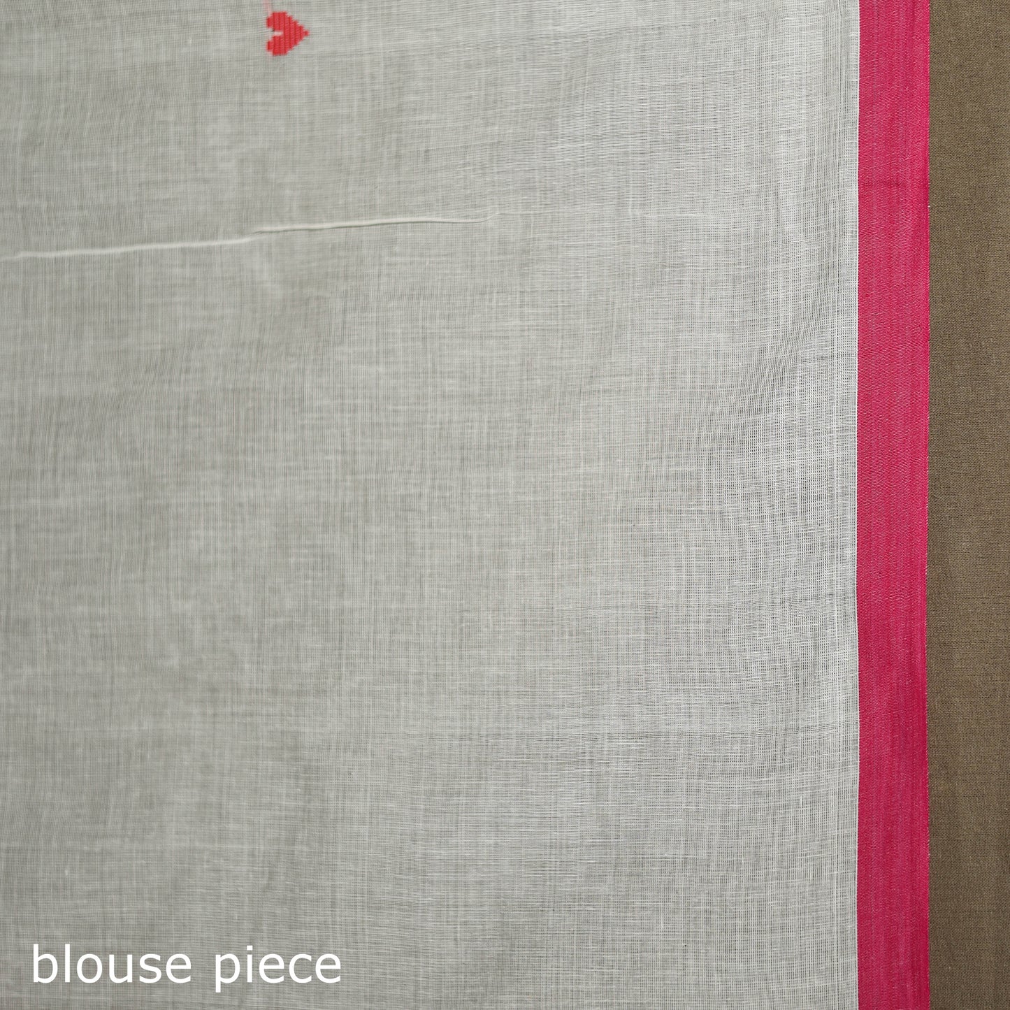 Bengal Handwoven Cotton Heart Buti Begumpuri Saree with Blouse Piece 06